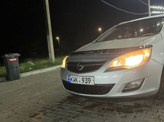 Opel Astra фото 2