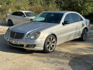 Mercedes E-Class foto 3