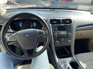 Ford Fusion foto 5