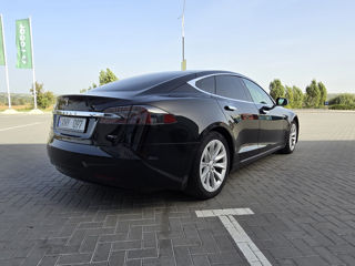 Tesla Model S foto 4