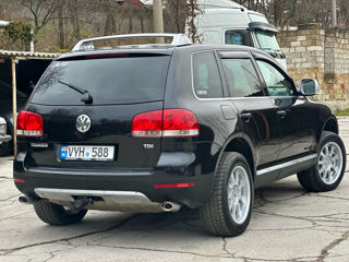 Volkswagen Touareg foto 4