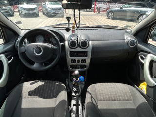 Dacia Logan foto 11