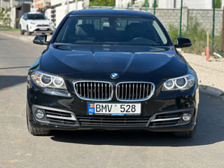 BMW 5 Series foto 2