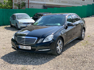 Mercedes E-Class foto 2