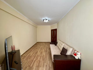 Apartament cu 2 camere, 68 m², Buiucani, Chișinău foto 4