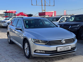 Volkswagen Passat foto 3