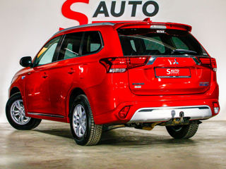 Mitsubishi Outlander foto 2