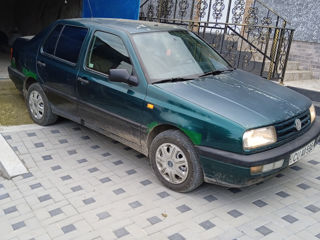 Volkswagen Vento foto 7