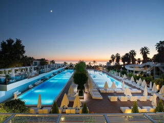 Q Premium Resort 5* doar 682 euro!!!