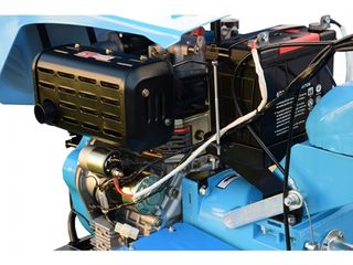 Motocultor diesel 10cp minsk(starter+acum.36ah/roti 5.00-12/lampa)+2 frez+plug+prasitoare+2 roti met foto 2