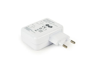 Încărcător Universal USB EGU4AC-01, 3.1A, alb foto 3