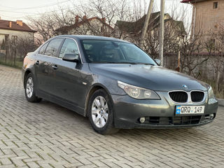 BMW 5 Series foto 2