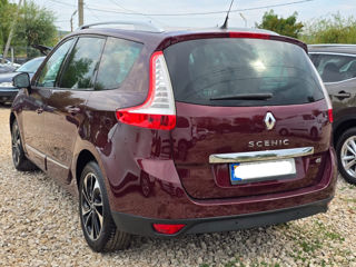 Renault Grand Scenic foto 2