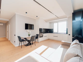 2-комн. кв., 72 м², 1/9 эт.