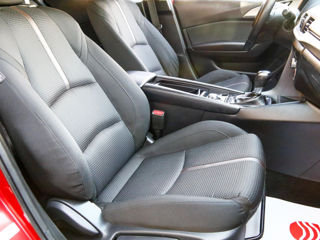 Mazda 3 фото 8
