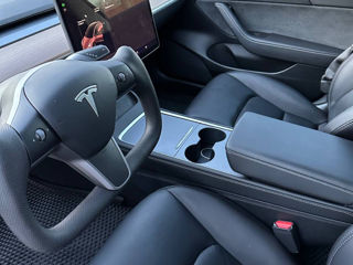 Tesla Model 3 foto 5