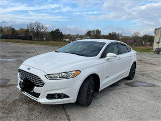 Ford Fusion foto 8