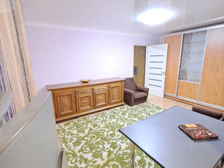 Apartament cu 2 camere, 54 m², Centru, Bălți foto 3