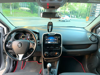 Renault Clio foto 10