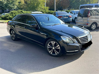 Mercedes E-Class foto 1