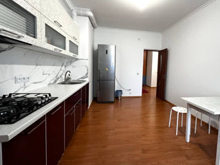 Apartament cu 2 camere, 80 m², Ciocana, Chișinău foto 2