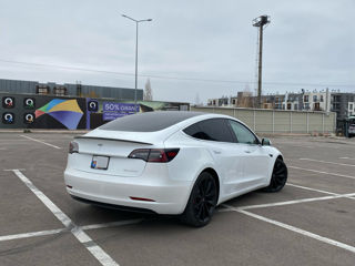 Tesla Model 3 foto 3