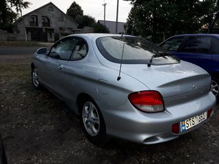 Hyundai Coupe foto 2