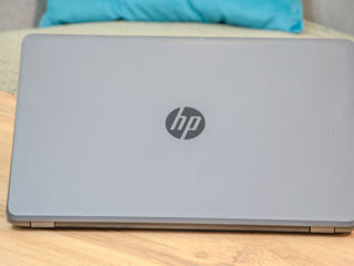 Hp Pavilion 15/ AMD 9000e/ 8Gb Ram/ 128Gb SSD/ 15.6" HD!! foto 12