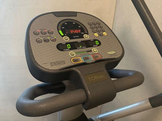 Bicicleta eliptica Technogym Cross Forma 500 foto 3