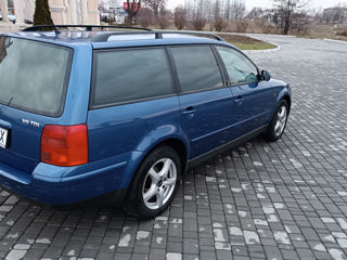 Volkswagen Passat foto 4