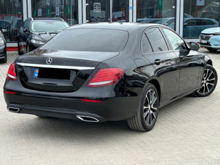 Mercedes E-Class foto 4