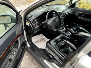 Volvo S80 foto 9