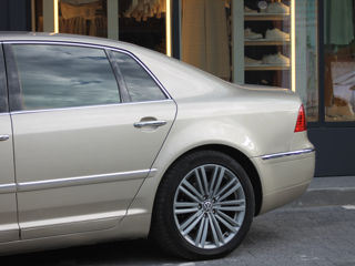 Volkswagen Phaeton foto 9