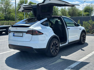 Tesla Model X foto 4