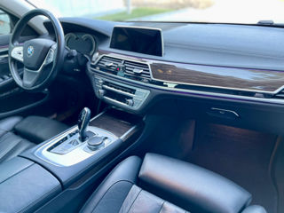 BMW 7 Series foto 5