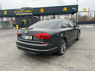 Volkswagen Passat foto 3