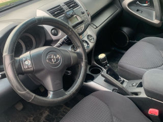 Toyota Rav 4 foto 2