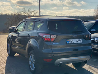 Ford Kuga foto 4