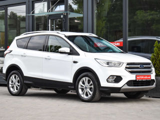 Ford Kuga foto 1