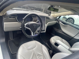 Tesla Model S foto 6