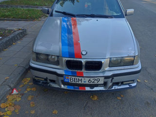 BMW 3 Series foto 4