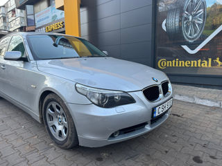 BMW 5 Series foto 6