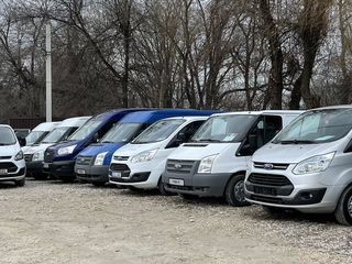 Ford Transit Turneo foto 4