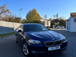 BMW 5 Series foto 2