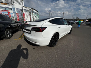 Tesla Model 3 foto 6