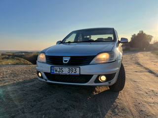 Dacia Logan foto 3