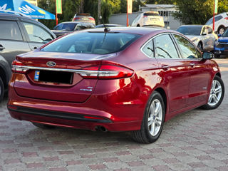 Ford Fusion foto 3