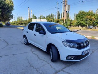 Dacia Logan foto 2