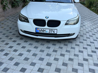 BMW 5 Series foto 1