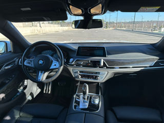 BMW 7 Series foto 7